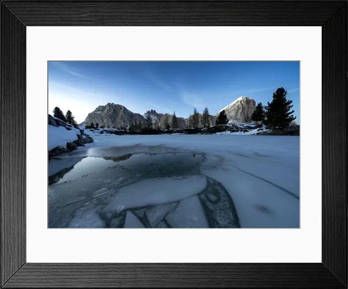 Framed Print : Dusk lights over the frozen lake Limides with Lagazuoi and Tofana di Rozes on background Framed Print : Dusk lights over the frozen lake Limides with Lagazuoi and Tofana di Rozes on background