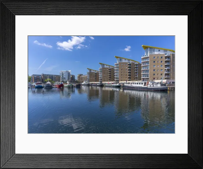 Framed Print : View of the marina at the Limehouse Basin, Tower Hamlets, London, England, United Kingdom Framed Print : View of the marina at the Limehouse Basin, Tower Hamlets, London, England, United Kingdom