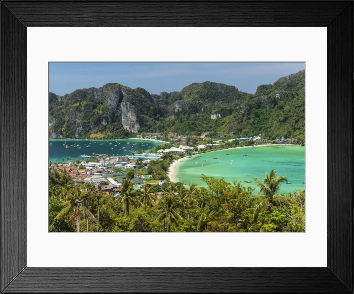 Framed Print : Pee Pee view on Ao Ton Sai and Ao Lo Dalam beaches, Ko Phi Khi Don, Krabi, Thailand Framed Print : Pee Pee view on Ao Ton Sai and Ao Lo Dalam beaches, Ko Phi Khi Don, Krabi, Thailand