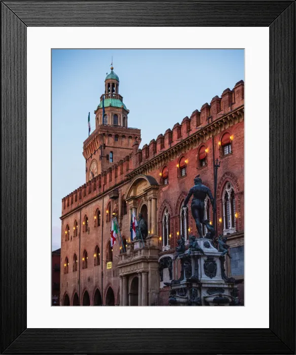 Framed Print : The statue of Poseidon with Palazzo D Accursio in the background, Piazza Maggiore
