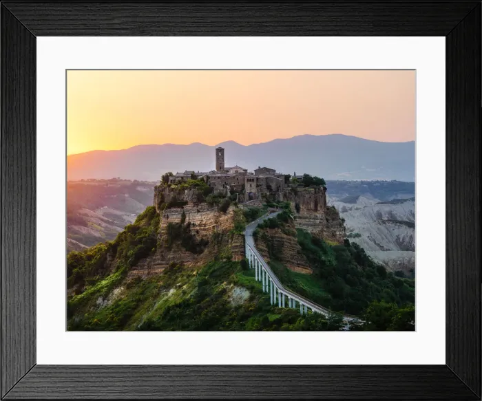 Framed Print : Sunrise view of The Dying City of Civita di Bagnoregio, Viterbo, Lazio, Italy, Europe Framed Print : Sunrise view of The Dying City of Civita di Bagnoregio, Viterbo, Lazio, Italy, Europe