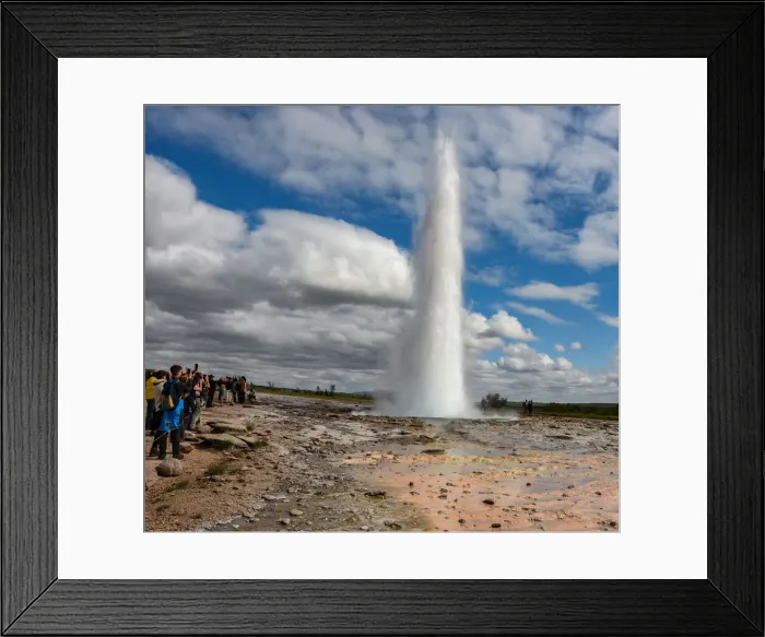 Framed Print : Strokkur, the currently active geyser at Geysir, Haukadalur, Iceland, Polar Regions Framed Print : Strokkur, the currently active geyser at Geysir, Haukadalur, Iceland, Polar Regions