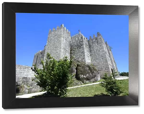 Historic Castle, Guimaraes, UNESCO World Heritage Site, Minho, Portugal, Europe