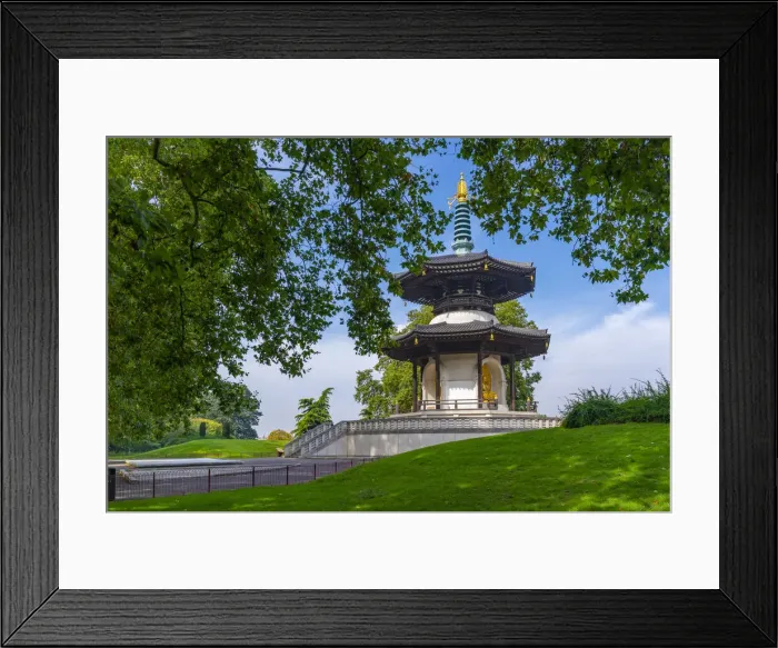 Framed Print : View of The London Peace Pagoda, Battersea Park, Nine Elms Lane, London, England Framed Print : View of The London Peace Pagoda, Battersea Park, Nine Elms Lane, London, England