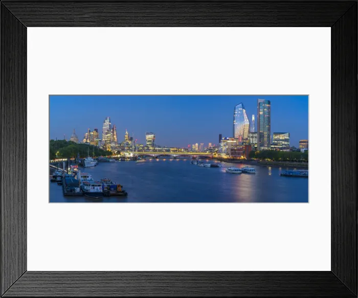 Framed Print : View of Blackfriars Bridge, River Thames and The City of London skyline at dusk, London Framed Print : View of Blackfriars Bridge, River Thames and The City of London skyline at dusk, London