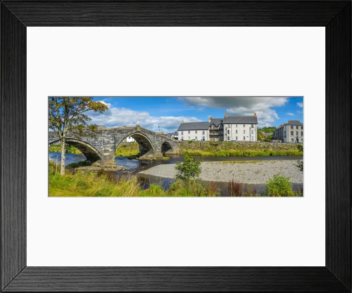 Framed Print : View of Pont Fawr (Inigo Jones Bridge) over Conwy River and riverside houses, Llanrwst Framed Print : View of Pont Fawr (Inigo Jones Bridge) over Conwy River and riverside houses, Llanrwst