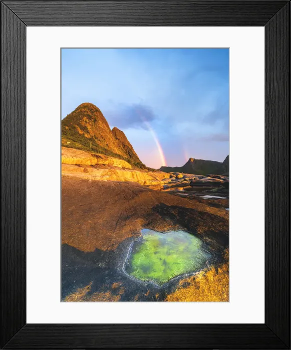 Framed Print : Algae inside rock formation on cliffs lit by rainbow during the midnight sun, Tungeneset Framed Print : Algae inside rock formation on cliffs lit by rainbow during the midnight sun, Tungeneset