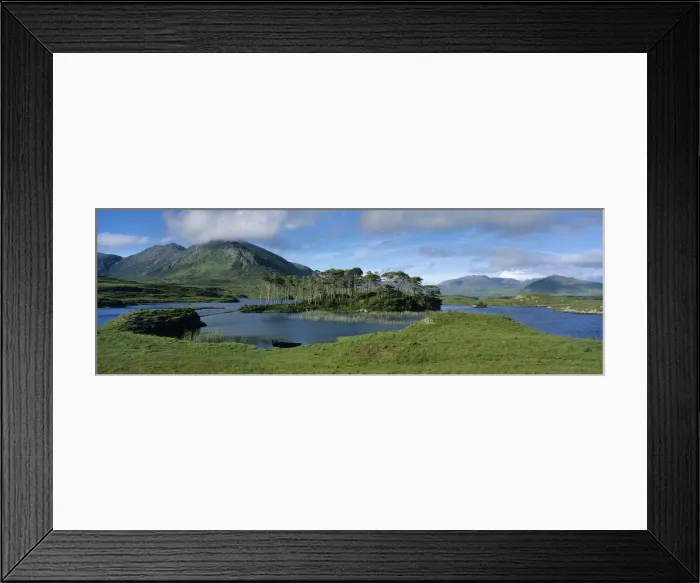 Framed Print : Derryclare Lough, near Clifden, Connemara National Park, County Galway, Connacht Framed Print : Derryclare Lough, near Clifden, Connemara National Park, County Galway, Connacht