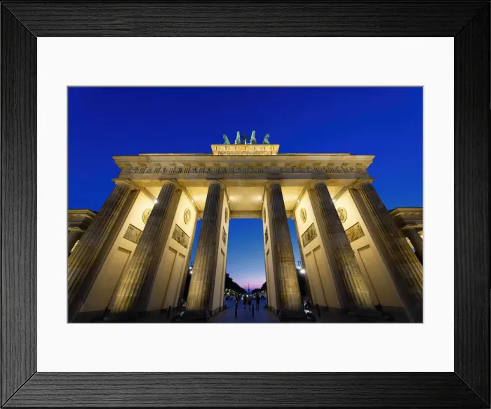 Framed Print : Brandenburg Gate at sunset, Pariser Square, Unter den Linden, Berlin, Germany, Europe Framed Print : Brandenburg Gate at sunset, Pariser Square, Unter den Linden, Berlin, Germany, Europe