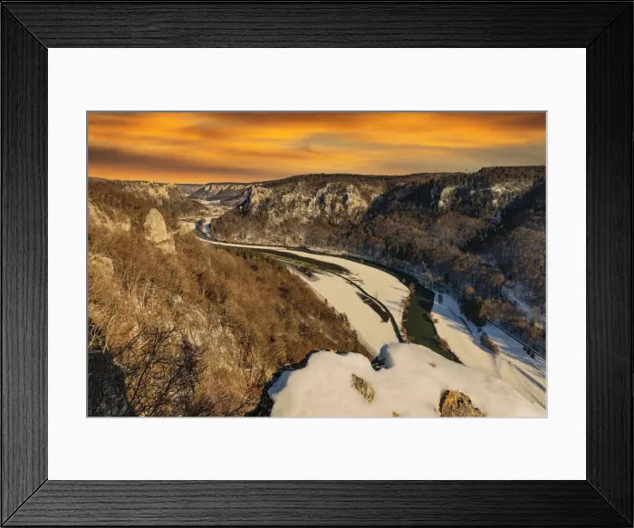 Framed Print : View from Eichfelsen Rock into Danube Gorge and Werenwag Castle at sunset Framed Print : View from Eichfelsen Rock into Danube Gorge and Werenwag Castle at sunset