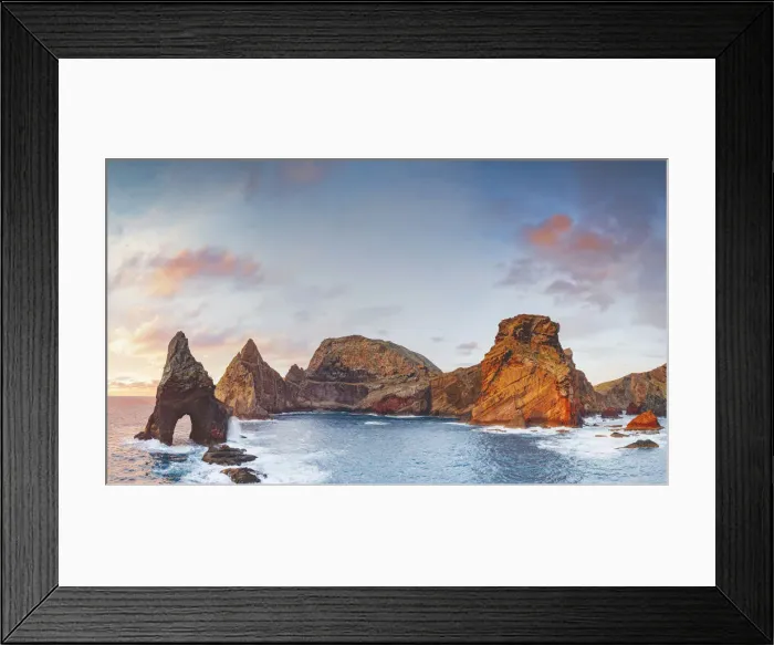 Framed Print : Natural arch, stone rocks and cliffs at dawn from Ponta do Rosto viewpoint Framed Print : Natural arch, stone rocks and cliffs at dawn from Ponta do Rosto viewpoint