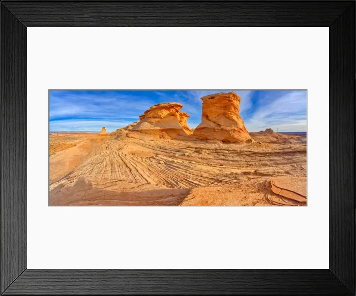 Framed Print : Wavy sandstone formation called Beehive Rock in Glen Canyon Recreation Area Framed Print : Wavy sandstone formation called Beehive Rock in Glen Canyon Recreation Area