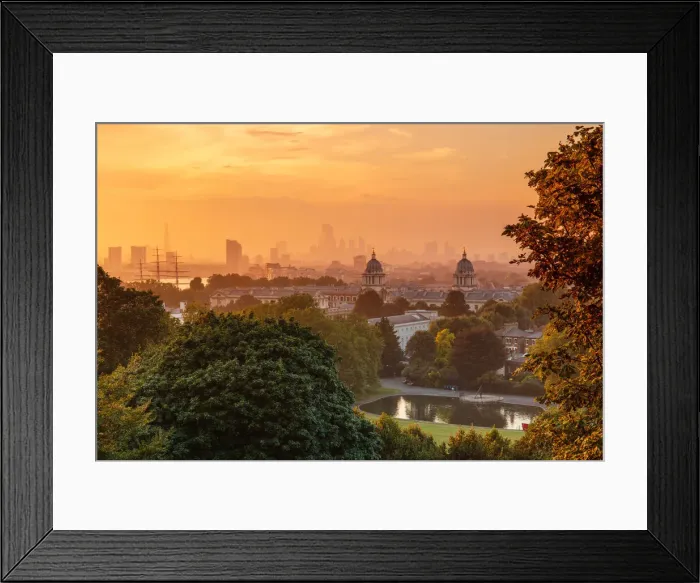 Framed Print : View of Greenwich Old Royal Naval College and London skyline at dusk, Greenwich, London, England, United Kingdom, Europe Framed Print : View of Greenwich Old Royal Naval College and London skyline at dusk, Greenwich, London, England, United Kingdom, Europe