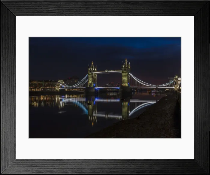 Framed Print : Tower Bridge at night just before sunrise, reflecting in a still River Thames, London, England, United Kingdom, Europe Framed Print : Tower Bridge at night just before sunrise, reflecting in a still River Thames, London, England, United Kingdom, Europe