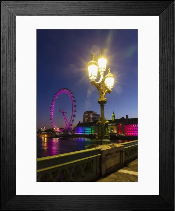 Framed Print : Lamp on Westminster Bridge with London Eye and London Aquarium in background at sunrise, London, England, United Kingdom, Europe