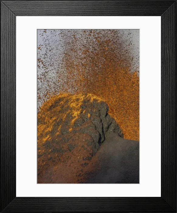 Framed Print : The Geldingadalir Volcanic Eruption, Fagradalsfjall, Iceland, Polar Regions Framed Print : The Geldingadalir Volcanic Eruption, Fagradalsfjall, Iceland, Polar Regions