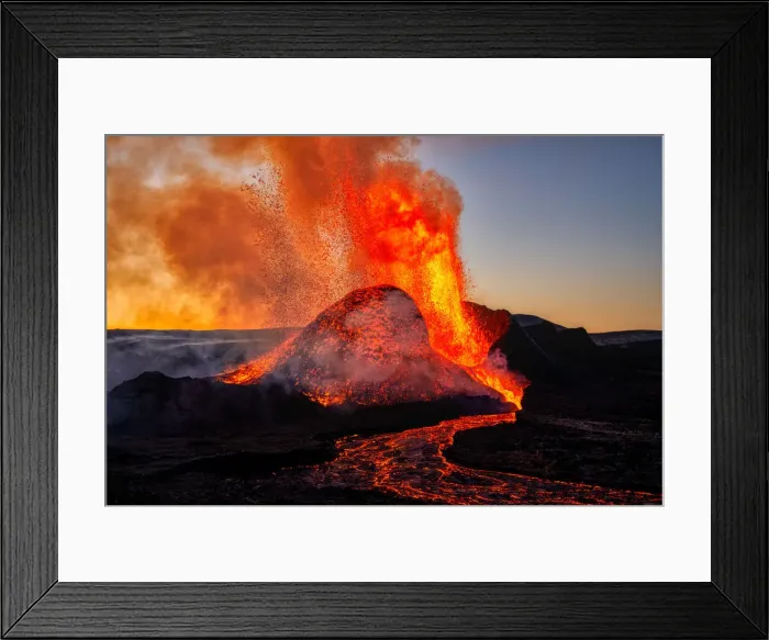 Framed Print : The Geldingadalir Volcanic Eruption, Fagradalsfjall, Iceland, Polar Regions Framed Print : The Geldingadalir Volcanic Eruption, Fagradalsfjall, Iceland, Polar Regions