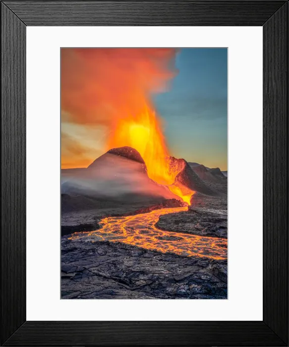 Framed Print : The Geldingadalir Volcanic Eruption, Fagradalsfjall, Iceland, Polar Regions Framed Print : The Geldingadalir Volcanic Eruption, Fagradalsfjall, Iceland, Polar Regions