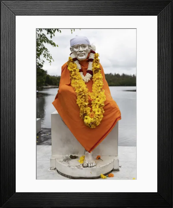 Framed Print : Statue of Sai Baba of Shirdi, the guru and fakir also known as Shirdi Sai Baba, at Ganga Talao, Mauritius, Indian Ocean, Africa Framed Print : Statue of Sai Baba of Shirdi, the guru and fakir also known as Shirdi Sai Baba, at Ganga Talao, Mauritius, Indian Ocean, Africa