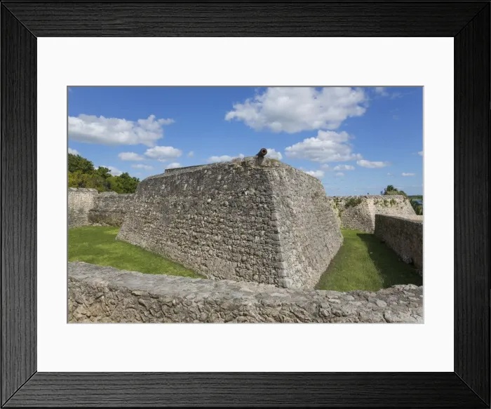 Framed Print : Colonial Cannon, Fort de San Felipe, founded 1725, Bacalar, Quintana Roo, Mexico, North America Framed Print : Colonial Cannon, Fort de San Felipe, founded 1725, Bacalar, Quintana Roo, Mexico, North America