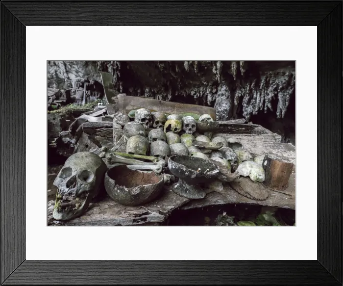 Framed Print : Skulls in 700 year old burial cave at Lombok Parinding, north of Rantepao, Lombok Parinding, Toraja, South Sulawesi, Indonesia, Southeast Asia, Asia Framed Print : Skulls in 700 year old burial cave at Lombok Parinding, north of Rantepao, Lombok Parinding, Toraja, South Sulawesi, Indonesia, Southeast Asia, Asia