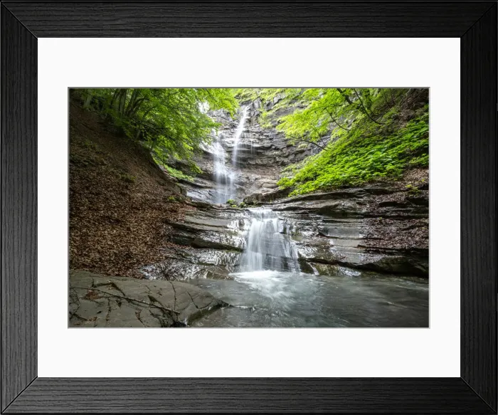 Framed Print : Lavachiello Waterfall flows in the woods in summertime, Emilia Romagna, Italy, Europe Framed Print : Lavachiello Waterfall flows in the woods in summertime, Emilia Romagna, Italy, Europe