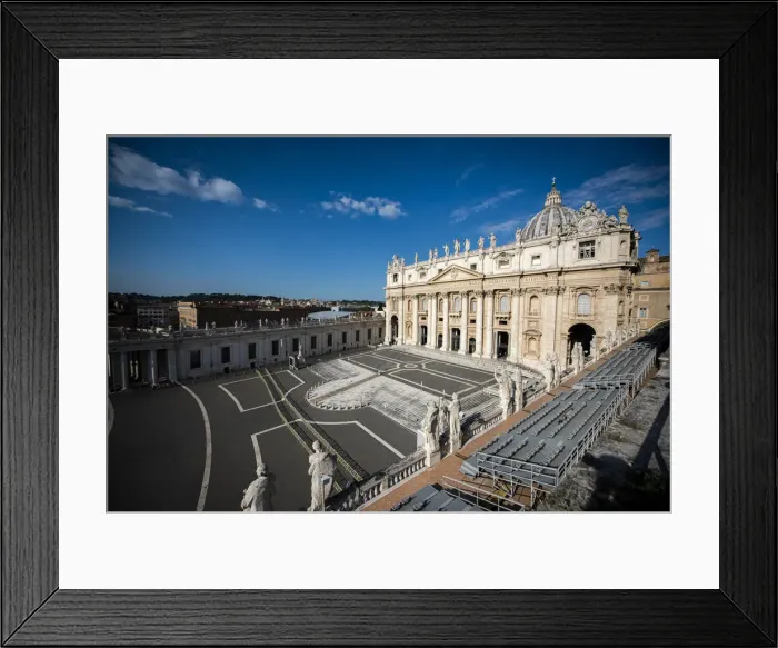 Framed Print : Empty Piazza San Pietro in the Vatican, UNESCO World Heritage Site, Rome, Lazio, Italy, Europe Framed Print : Empty Piazza San Pietro in the Vatican, UNESCO World Heritage Site, Rome, Lazio, Italy, Europe