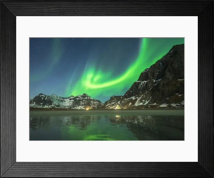 Framed Print : Glass igloo on Skagsanden beach under the Aurora Borealis (Northern Lights), Flakstad, Lofoten Islands, Norway, Scandinavia, Europe Framed Print : Glass igloo on Skagsanden beach under the Aurora Borealis (Northern Lights), Flakstad, Lofoten Islands, Norway, Scandinavia, Europe