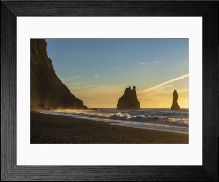 Framed Print : Black sand beach of Reynisfjara, Vik, Iceland, Polar Regions Framed Print : Black sand beach of Reynisfjara, Vik, Iceland, Polar Regions