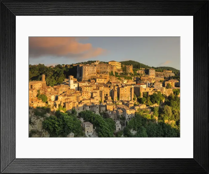 Framed Print : Sorano, Maremma, Grosseto District, Tuscany, Italy, Europe Framed Print : Sorano, Maremma, Grosseto District, Tuscany, Italy, Europe