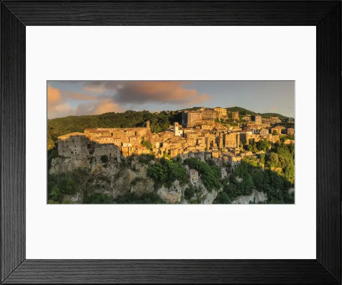 Framed Print : Sorano, Maremma, Grosseto District, Tuscany, Italy, Europe Framed Print : Sorano, Maremma, Grosseto District, Tuscany, Italy, Europe