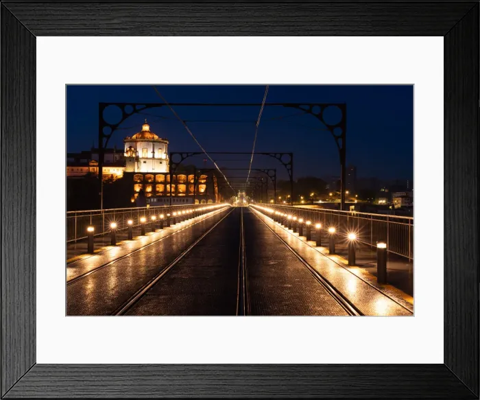 Framed Print : The Dom Luis I Bridge at blue hour with the Monastery of Serra do Pilar in the background, Porto, Portugal, Europe Framed Print : The Dom Luis I Bridge at blue hour with the Monastery of Serra do Pilar in the background, Porto, Portugal, Europe