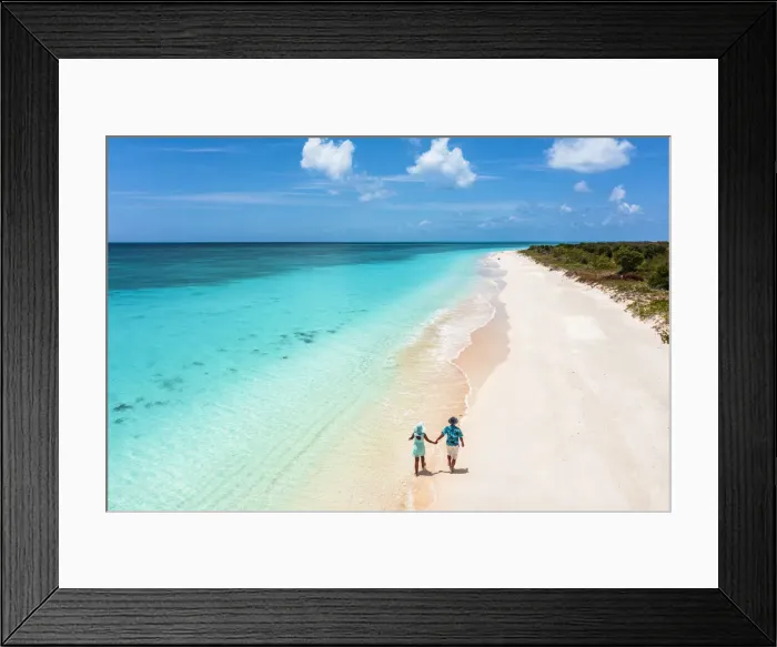 Framed Print : Man and woman walking hand in hand on a beach washed by the turquoise sea, Barbuda, Antigua and Barbuda, West Indies, Caribbean, Central America Framed Print : Man and woman walking hand in hand on a beach washed by the turquoise sea, Barbuda, Antigua and Barbuda, West Indies, Caribbean, Central America