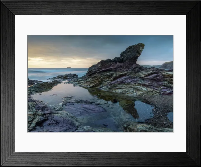 Framed Print : Purple coloured rocks on the Cornish shoreline at sunset, Polzeath, Cornwall, England, United Kingdom, Europe Framed Print : Purple coloured rocks on the Cornish shoreline at sunset, Polzeath, Cornwall, England, United Kingdom, Europe