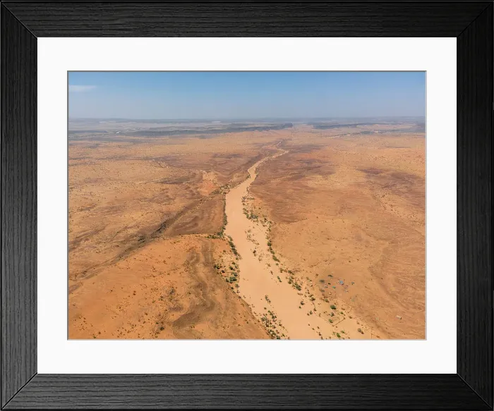 Framed Print : A river bed, palms, and dunes surround the village of Kamour, Mauritania, Sahara Desert, West Africa, Africa Framed Print : A river bed, palms, and dunes surround the village of Kamour, Mauritania, Sahara Desert, West Africa, Africa