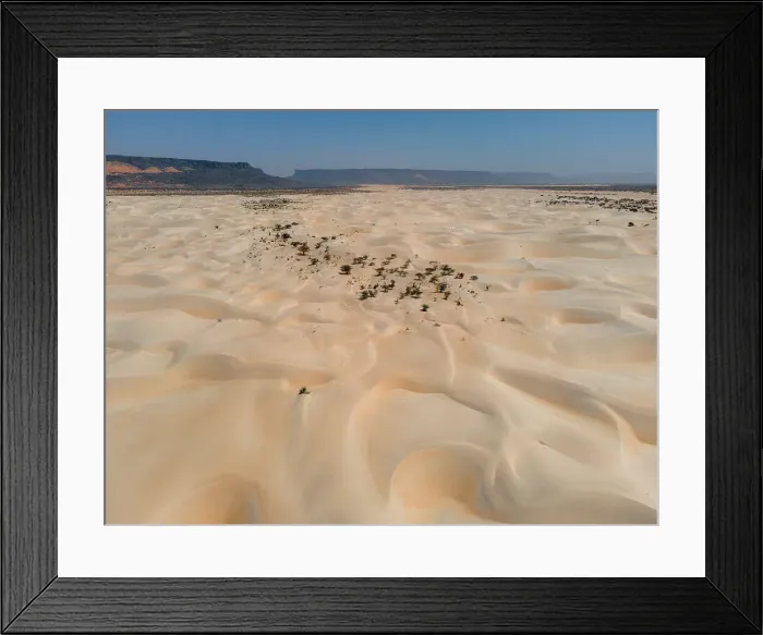 Framed Print : A stretch of white dunes surrounded by canyons near Kamour, Mauritania, Sahara Desert, West Africa, Africa Framed Print : A stretch of white dunes surrounded by canyons near Kamour, Mauritania, Sahara Desert, West Africa, Africa