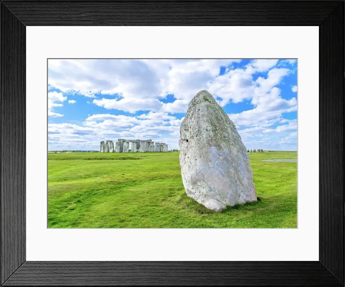 Framed Print : The Heel Stone and Stonehenge Prehistoric Monument, UNESCO World Heritage Site, near Amesbury, Wiltshire, England, United Kingdom, Europe Framed Print : The Heel Stone and Stonehenge Prehistoric Monument, UNESCO World Heritage Site, near Amesbury, Wiltshire, England, United Kingdom, Europe