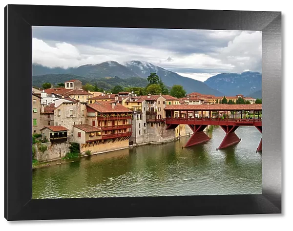 View of the historic center with the Brenta River and the old bridge, Bassano del Grappa, Vicenza, UNESCO World Heritage Site, Veneto, Italy, Europe