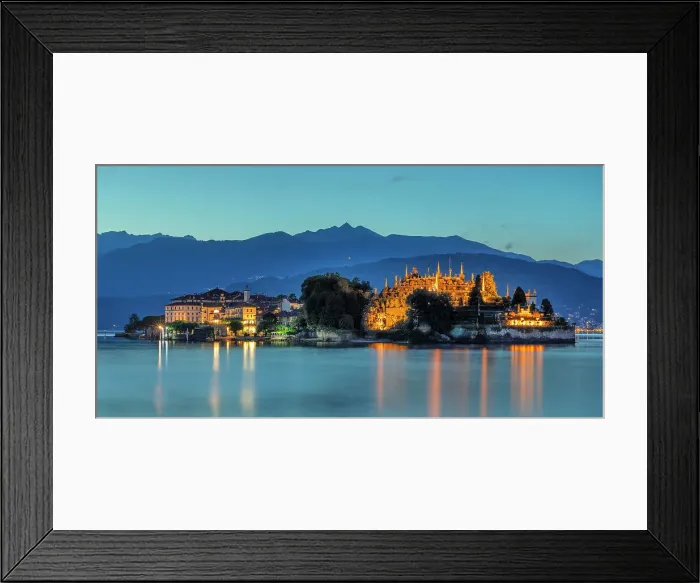 Framed Print : Isola Bella, Borromean Islands, Lago Maggiore, Piedmont, Italy Framed Print : Isola Bella, Borromean Islands, Lago Maggiore, Piedmont, Italy