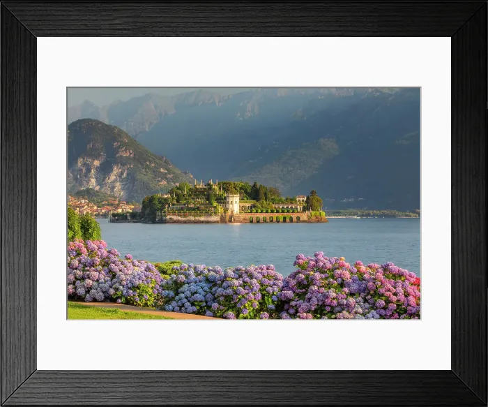 Framed Print : View from the promenade of Stresa to Isola Bella, Borromean Islands, Lago Maggiore, Piedmont, Italy