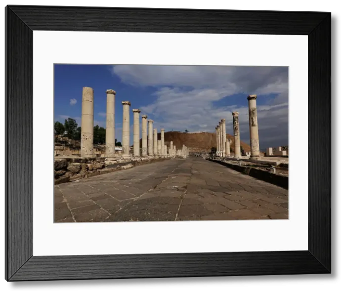 Framed Print : The ruins of the ancient Roman and Byzantine city of Bet She'an, Bet She'an National Park, Israel, Middle East Framed Print : The ruins of the ancient Roman and Byzantine city of Bet She'an, Bet She'an National Park, Israel, Middle East