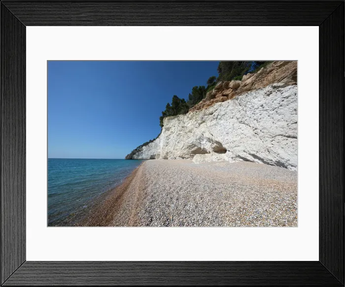 Framed Print : Spiaggia di Vignanotica pebble beach under a white cliff, Mattinata, Gargano promontory, Puglia, Italy, Europe Framed Print : Spiaggia di Vignanotica pebble beach under a white cliff, Mattinata, Gargano promontory, Puglia, Italy, Europe