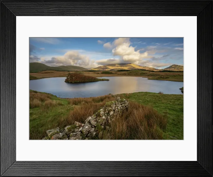 Framed Print : A view across the lake to Mount Snowdon at Llyn Y Dywarchen in the Snowdonia National Park, Wales, United Kingdom, Europe