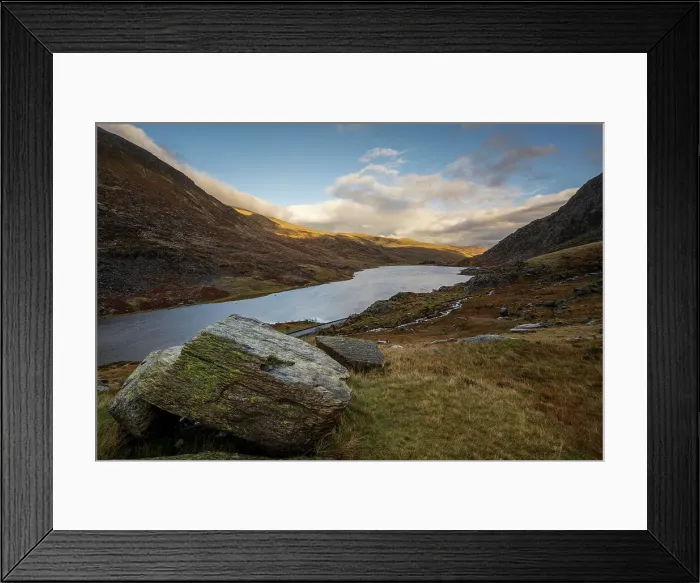Framed Print : The Glyderau range with Llyn Ogwen in Snowdonia National Park, Wales, United Kingdom, Europe Framed Print : The Glyderau range with Llyn Ogwen in Snowdonia National Park, Wales, United Kingdom, Europe