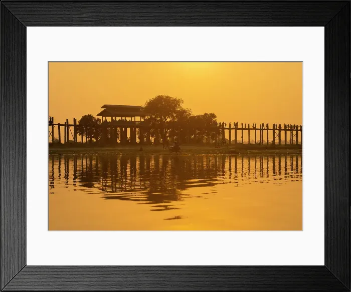 Framed Print : U Bein bridge over Taungthaman Lake at sunset, Amarapura, Mandalay, Myanmar (Burma), Asia Framed Print : U Bein bridge over Taungthaman Lake at sunset, Amarapura, Mandalay, Myanmar (Burma), Asia