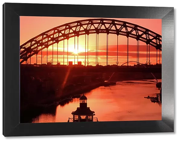 Tyne Bridge at sunrise, Newcastle-upon-Tyne, Tyne and Wear, England, United Kingdom, Europe