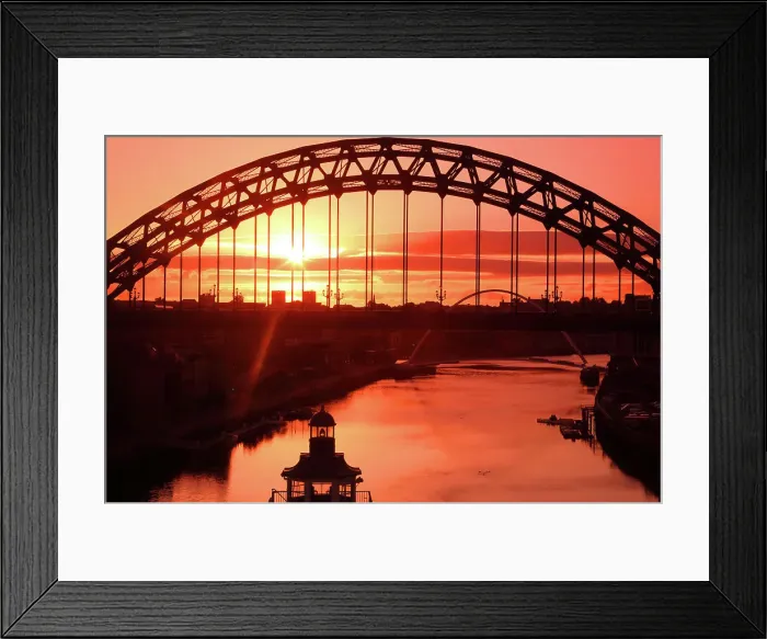 Framed Print : Tyne Bridge at sunrise, Newcastle-upon-Tyne, Tyne and Wear, England, United Kingdom, Europe Framed Print : Tyne Bridge at sunrise, Newcastle-upon-Tyne, Tyne and Wear, England, United Kingdom, Europe