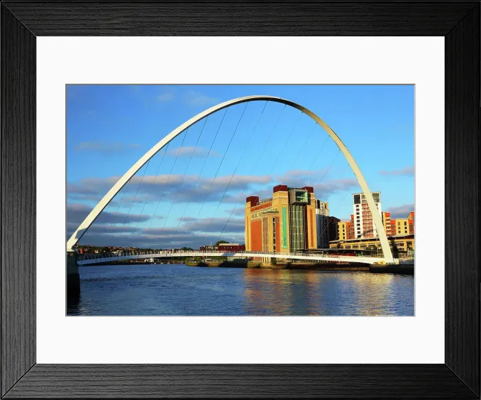 Framed Print : Gateshead Millennium Bridge, Newcastle-upon-Tyne, Tyne and Wear, England, United Kingdom, Europe Framed Print : Gateshead Millennium Bridge, Newcastle-upon-Tyne, Tyne and Wear, England, United Kingdom, Europe