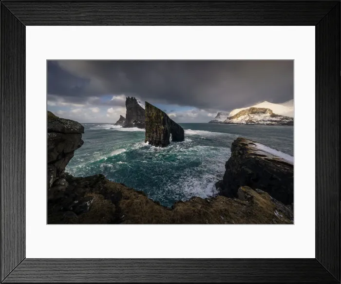 Framed Print : The Arch of Drangarnir in the middle of Atlantic Ocean, the epic landscape of Faroe Islands, Denmark, Atlantic, Europe Framed Print : The Arch of Drangarnir in the middle of Atlantic Ocean, the epic landscape of Faroe Islands, Denmark, Atlantic, Europe