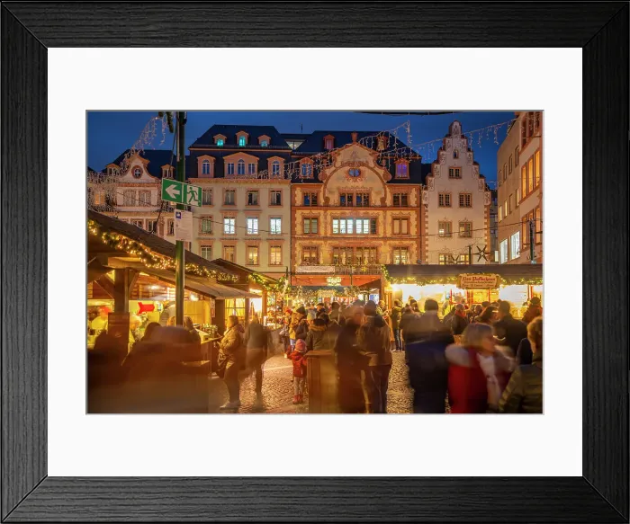 Framed Print : View of Christmas Market in Domplatz, Mainz, Rhineland-Palatinate, Germany, Europe Framed Print : View of Christmas Market in Domplatz, Mainz, Rhineland-Palatinate, Germany, Europe